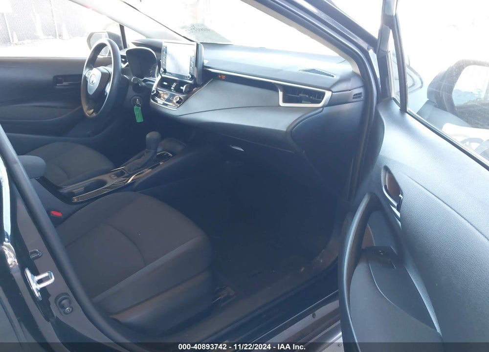 2022 TOYOTA COROLLA LE VIN: 5YFEPMAE4NP305095