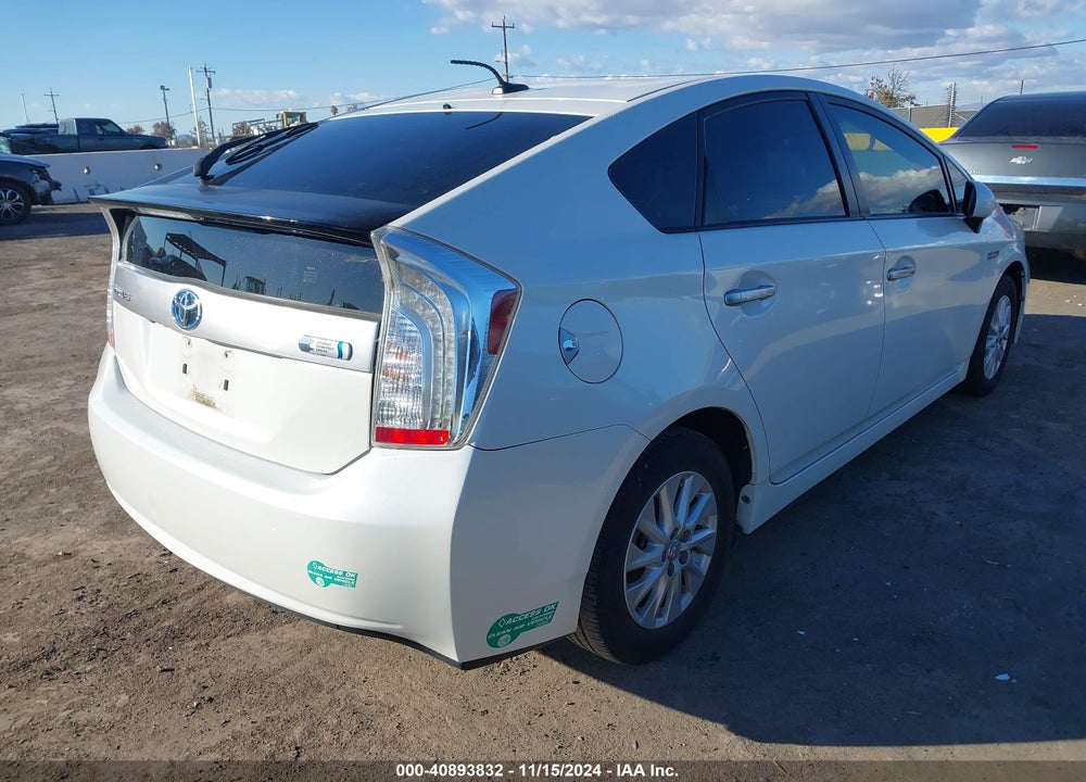 2013 TOYOTA PRIUS PLUG-IN VIN: JTDKN3DP2D3042306