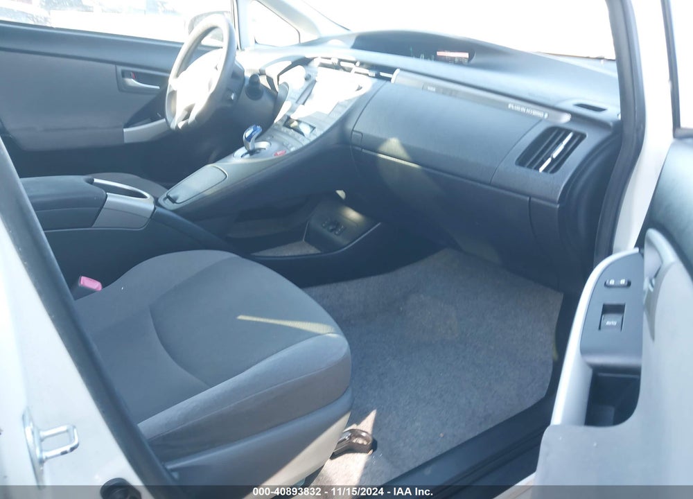 2013 TOYOTA PRIUS PLUG-IN VIN: JTDKN3DP2D3042306