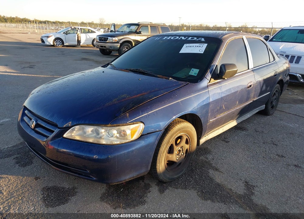 2002 HONDA ACCORD 2.3 VP VIN: 1HGCF86662A113553