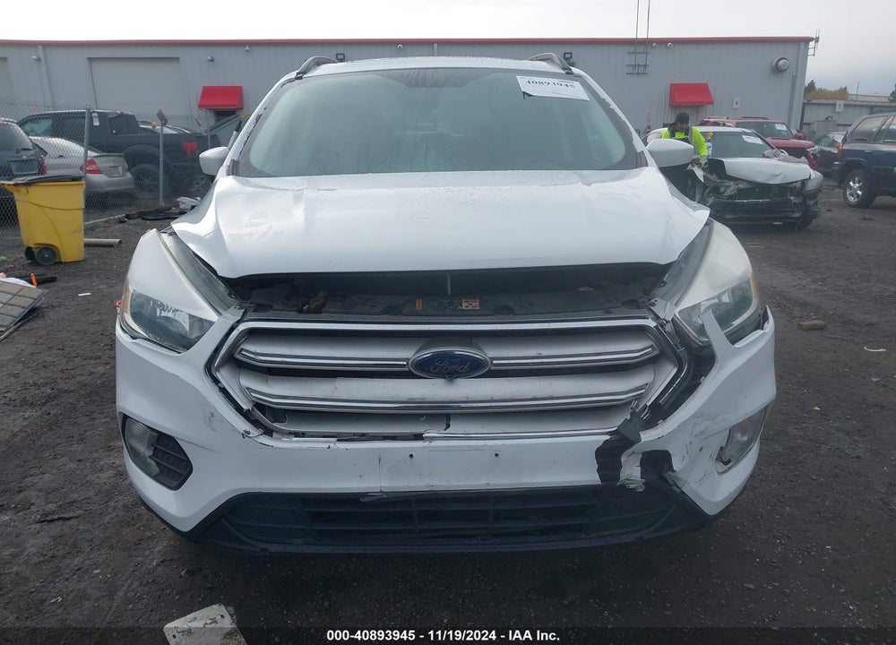 2018 FORD ESCAPE SE VIN: 1FMCU9GD0JUA12170