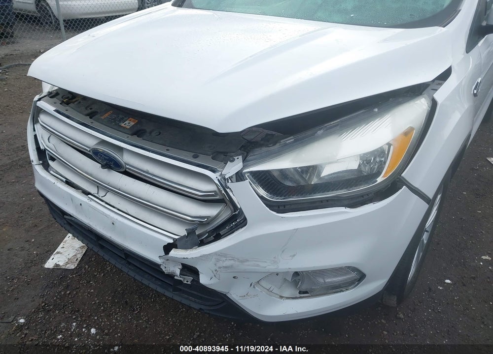 2018 FORD ESCAPE SE VIN: 1FMCU9GD0JUA12170