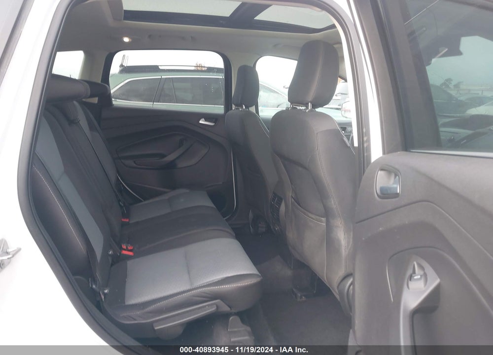 2018 FORD ESCAPE SE VIN: 1FMCU9GD0JUA12170