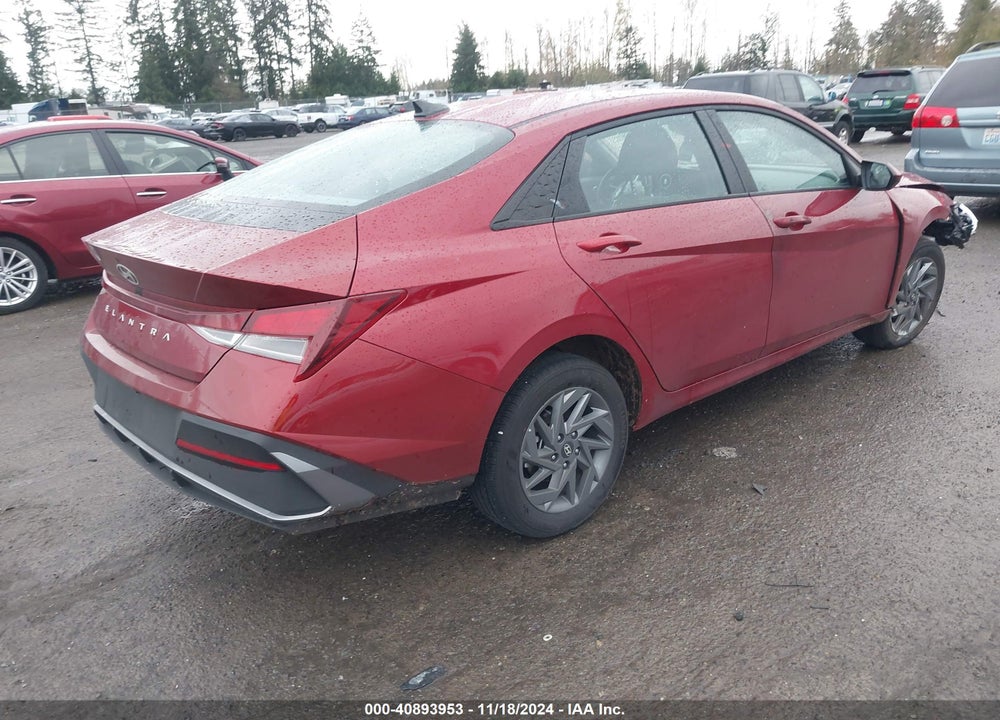 2024 HYUNDAI ELANTRA SEL VIN: KMHLM4DG2RU821487
