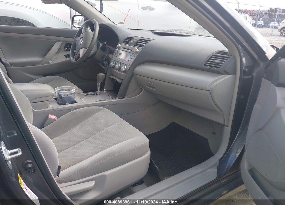 2009 TOYOTA CAMRY LE VIN: 4T1BE46KX9U835860