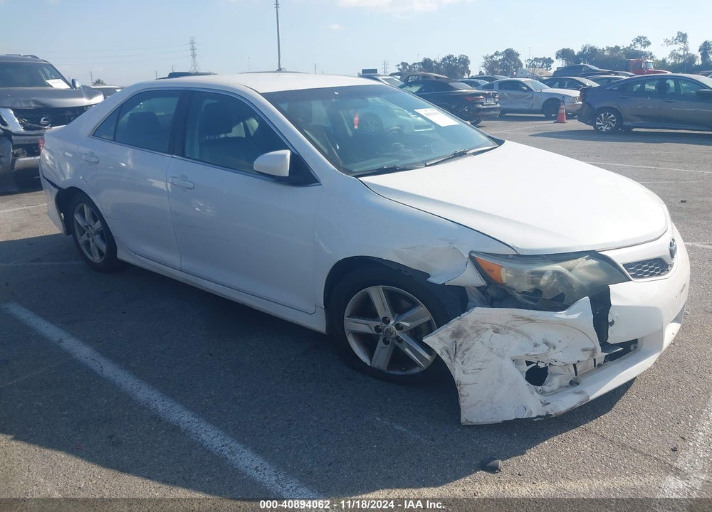 2014 TOYOTA CAMRY SE VIN: 4T1BF1FK2EU332622