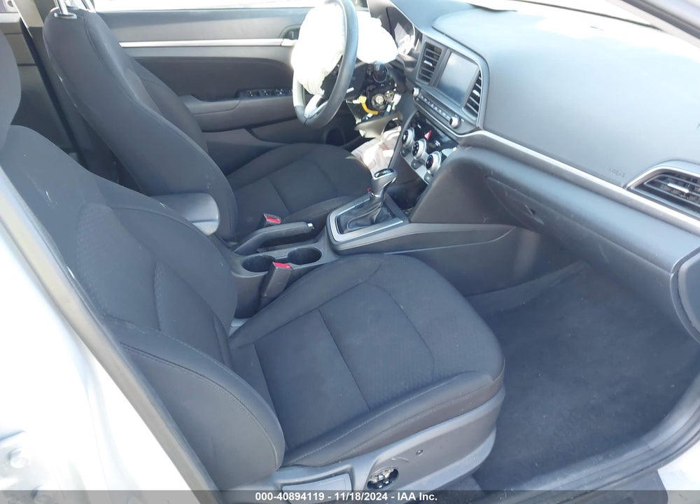 2019 HYUNDAI ELANTRA SEL VIN: 5NPD84LFXKH446602