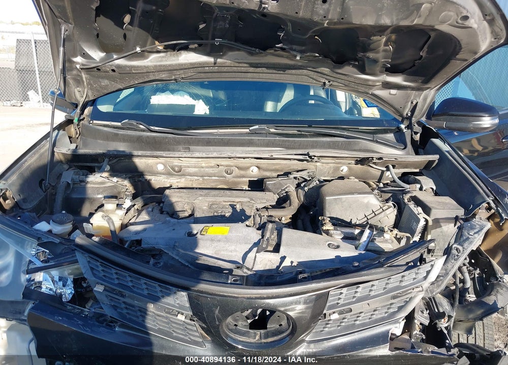 2013 TOYOTA RAV4 XLE VIN: 2T3WFREV5DW006590