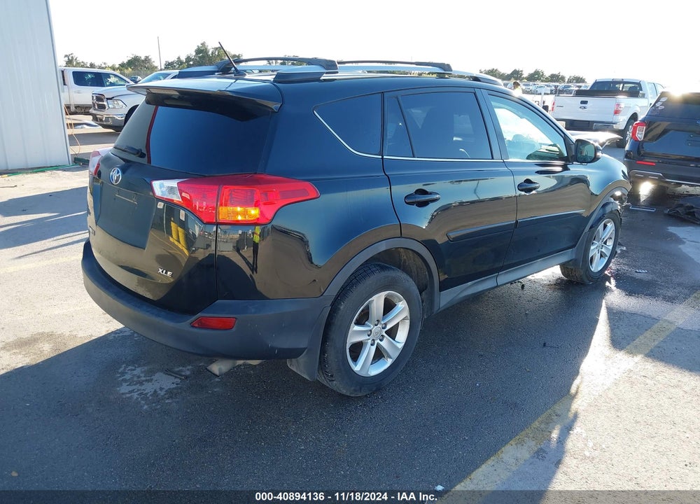 2013 TOYOTA RAV4 XLE VIN: 2T3WFREV5DW006590