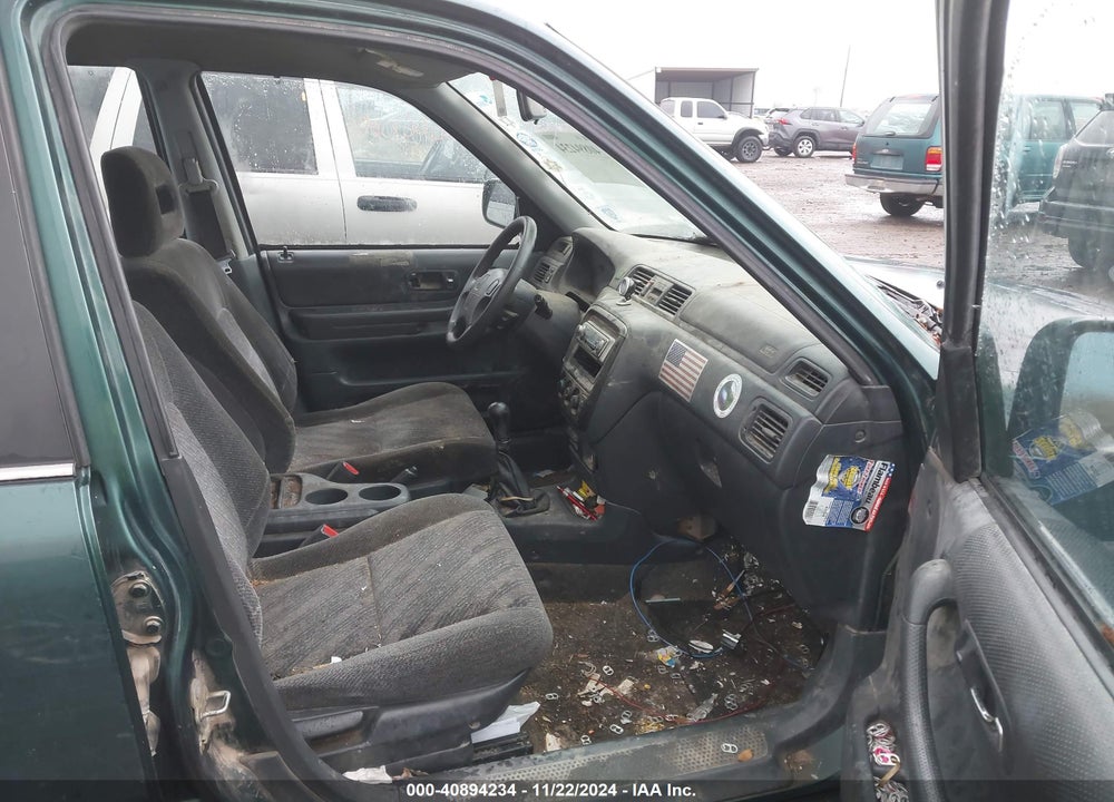 2000 HONDA CR-V EX VIN: JHLRD1763YC028576