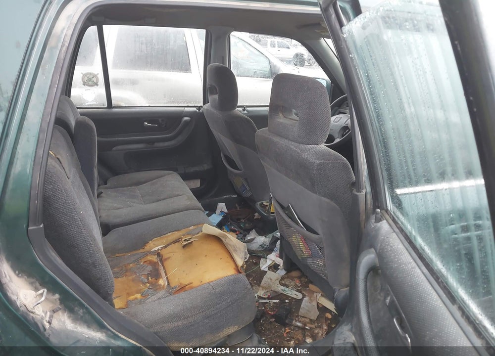 2000 HONDA CR-V EX VIN: JHLRD1763YC028576