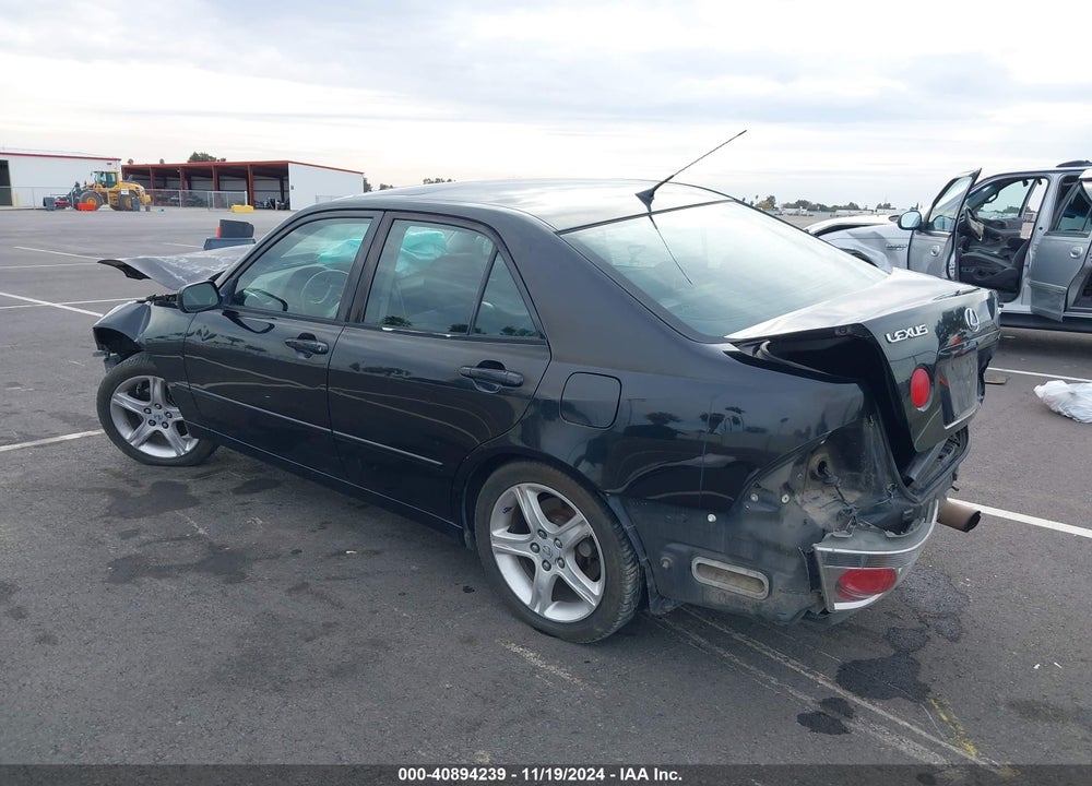 2001 LEXUS IS 300 VIN: JTHBD182610028149