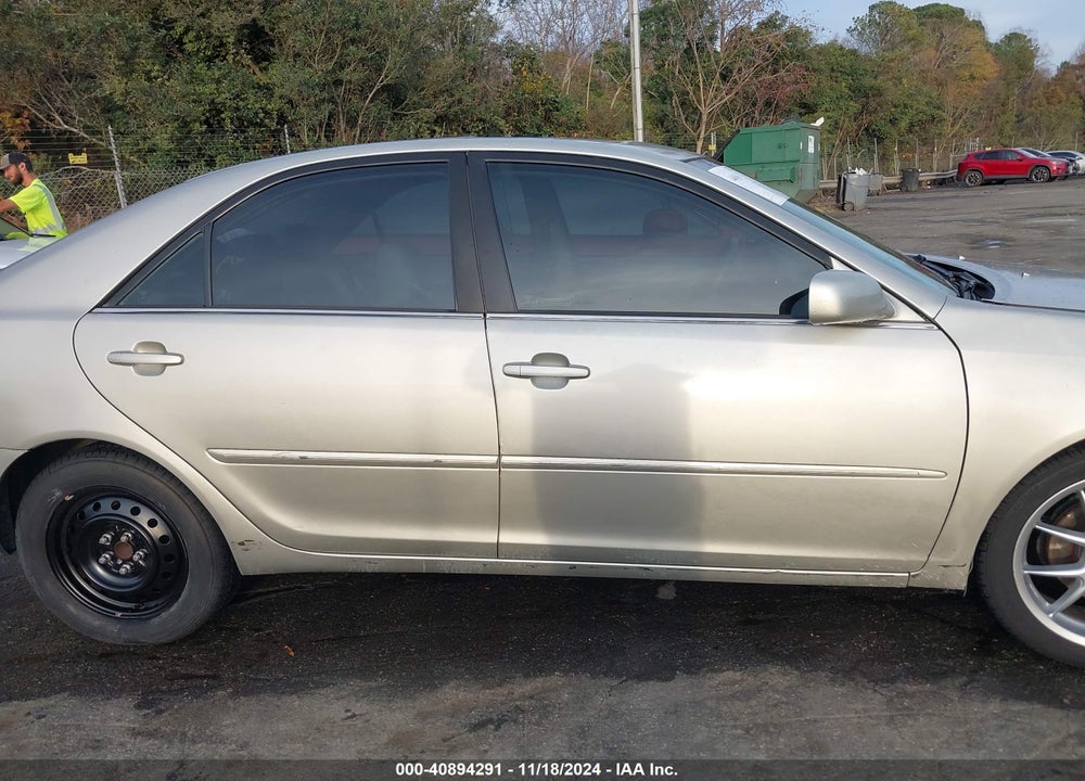 2005 TOYOTA CAMRY XLE V6 VIN: 4T1BF30K95U606970