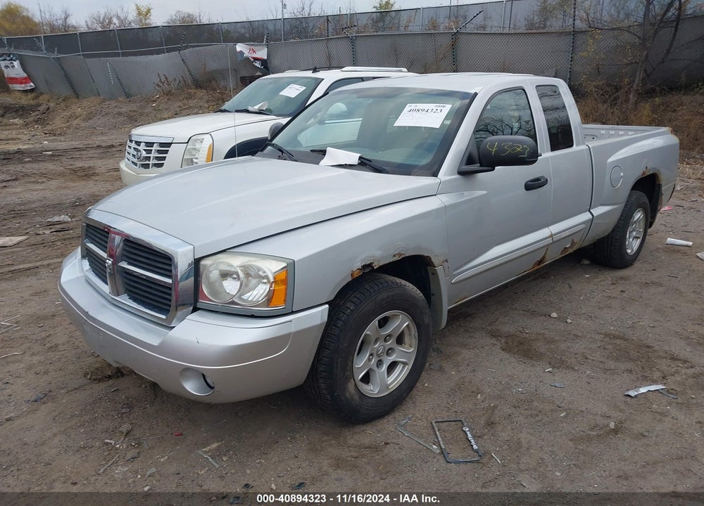 2005 DODGE DAKOTA SLT VIN: 1D7HW42N45S112528
