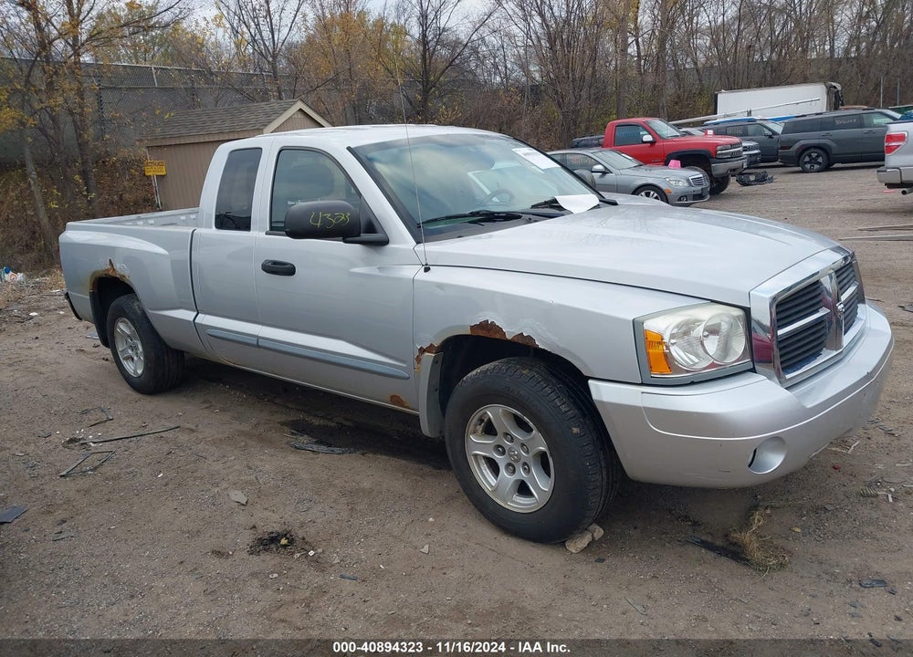 2005 DODGE DAKOTA SLT VIN: 1D7HW42N45S112528