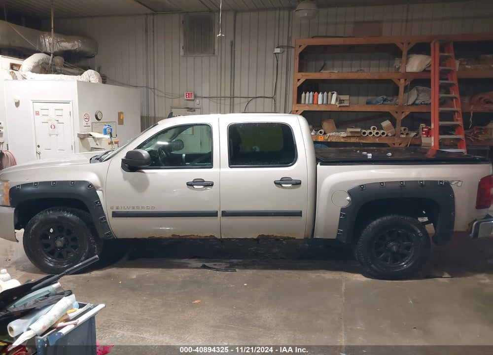 2008 CHEVROLET SILVERADO 1500 LT1 VIN: 3GCEK13388G179732