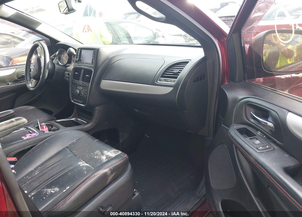 2017 DODGE GRAND CARAVAN GT VIN: 2C4RDGEG2HR630033