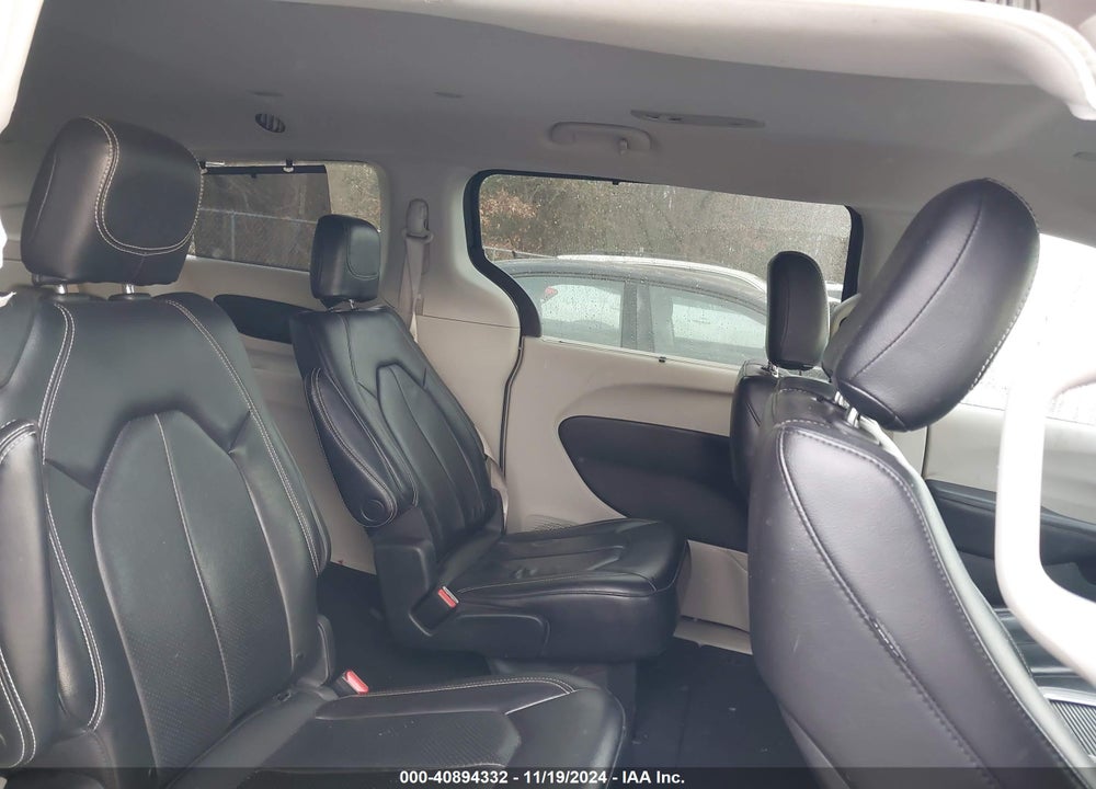 2022 CHRYSLER PACIFICA TOURING L VIN: 2C4RC1BG8NR169811