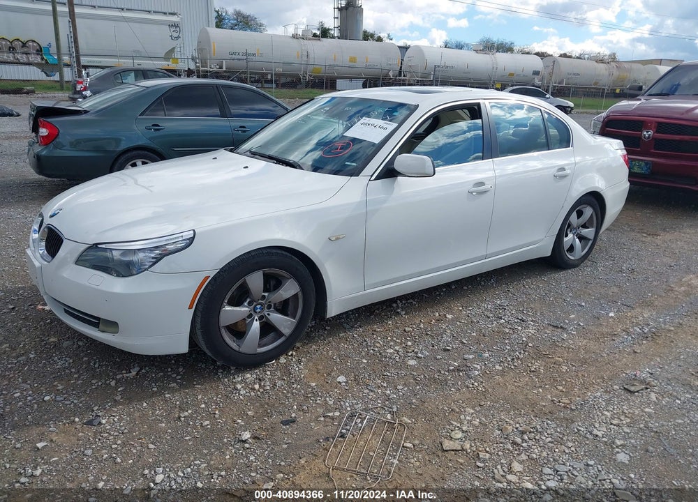 2008 BMW 528I VIN: WBANU53558CT15544