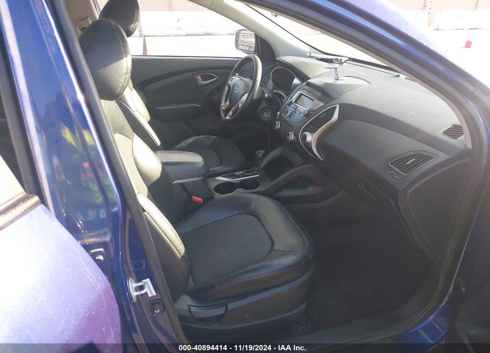 2010 HYUNDAI TUCSON GLS VIN: KM8JU3AC9AU056527