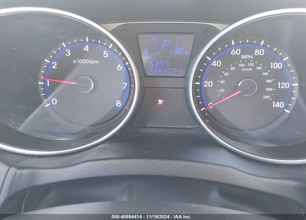 2010 HYUNDAI TUCSON GLS VIN: KM8JU3AC9AU056527