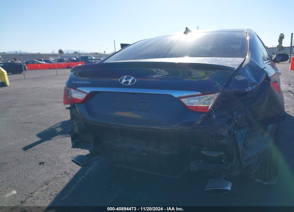 2014 HYUNDAI SONATA SE VIN: 5NPEC4AC5EH918561