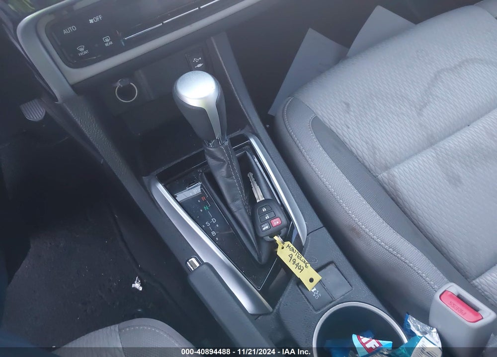 2019 TOYOTA COROLLA LE VIN: 5YFBURHE1KP925946