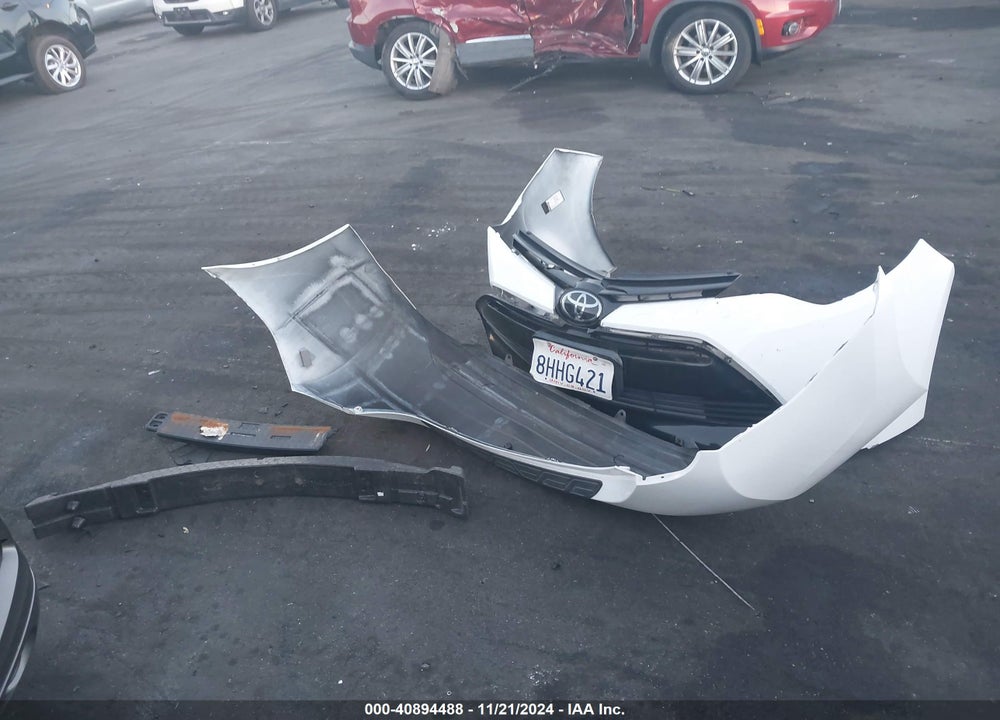2019 TOYOTA COROLLA LE VIN: 5YFBURHE1KP925946