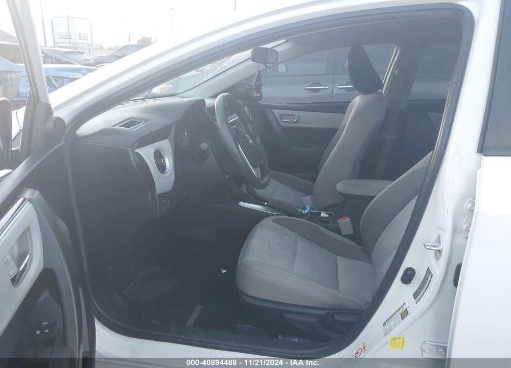 2019 TOYOTA COROLLA LE VIN: 5YFBURHE1KP925946