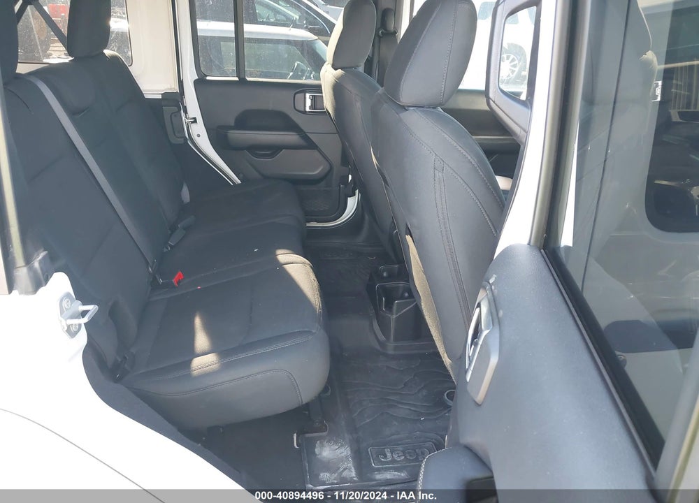 2018 JEEP WRANGLER UNLIMITED SAHARA 4X4 VIN: 1C4HJXEG6JW193414