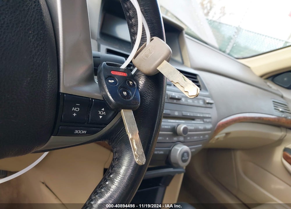 2009 HONDA ACCORD 2.4 EX-L VIN: 1HGCP26859A071835