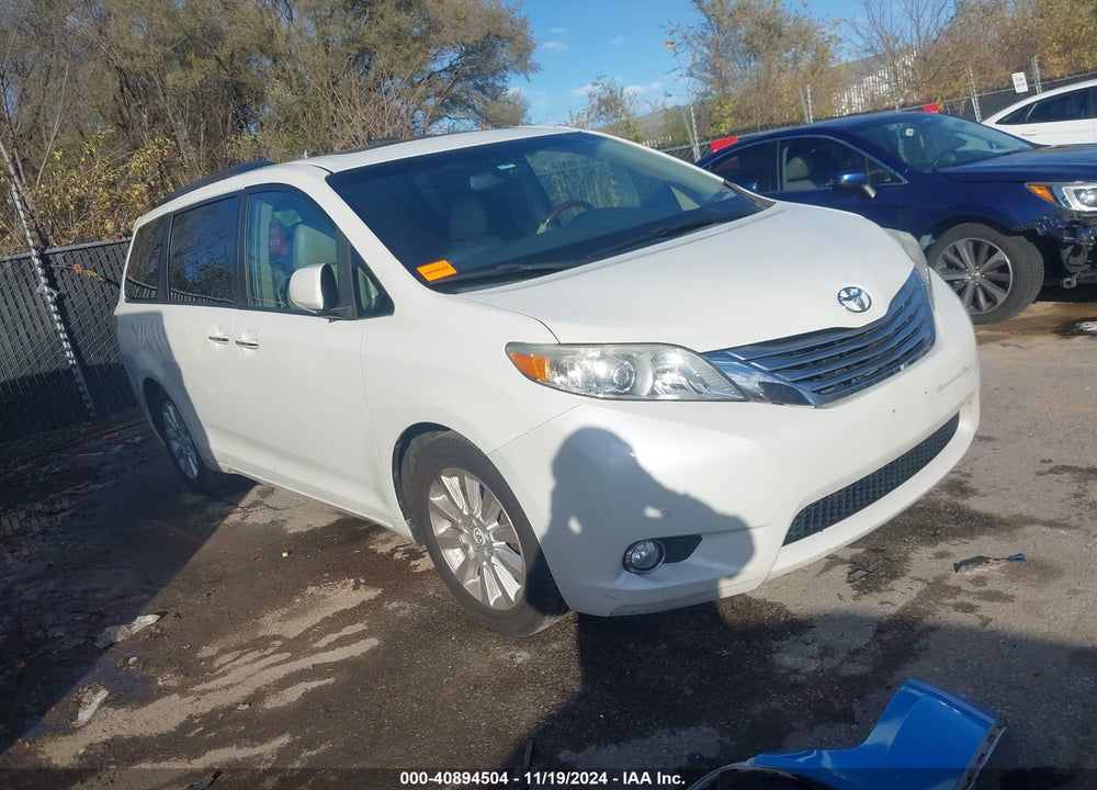 2011 TOYOTA SIENNA XLE LIMITED VIN: 5TDYK3DC8BS048431