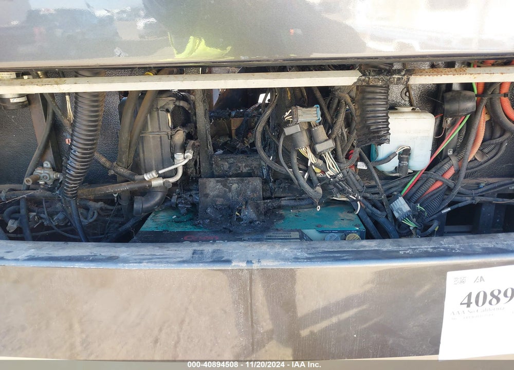 2005 FREIGHTLINER CHASSIS X LINE MOTOR HOME VIN: 4UZAAHDC55CU23145