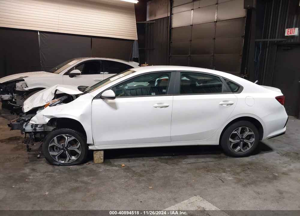 2021 KIA FORTE LXS VIN: 3KPF24AD1ME325850