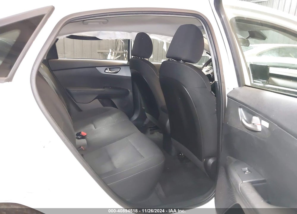 2021 KIA FORTE LXS VIN: 3KPF24AD1ME325850