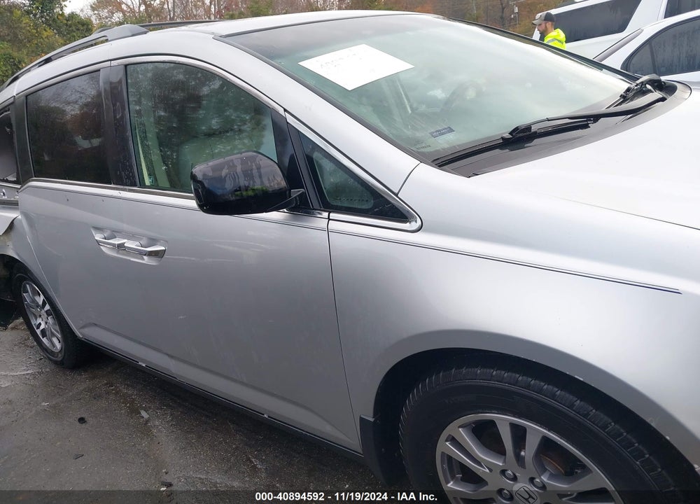 2011 HONDA ODYSSEY EX-L VIN: 5FNRL5H6XBB088483