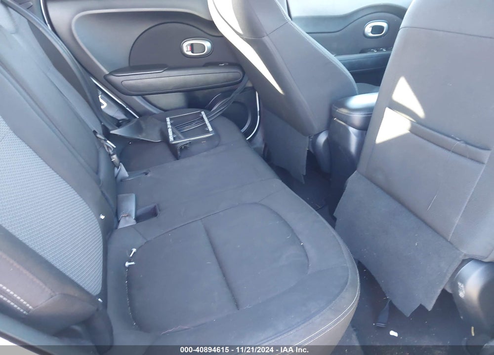 2019 KIA SOUL VIN: KNDJP3A52K7637302