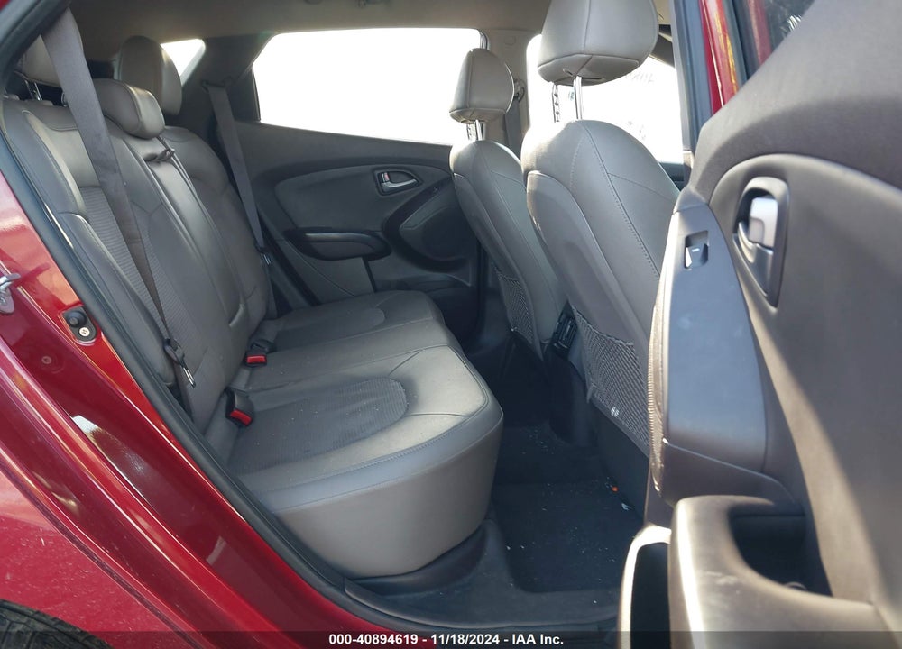 2015 HYUNDAI TUCSON SE VIN: KM8JUCAG8FU108448