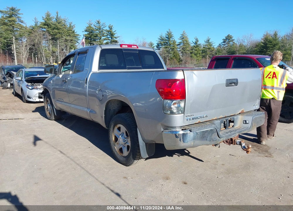 2007 TOYOTA TUNDRA SR5 5.7L V8 VIN: 5TFBV54147X012048