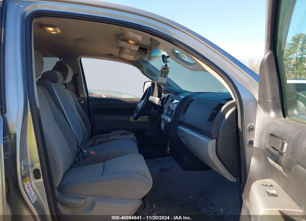 2007 TOYOTA TUNDRA SR5 5.7L V8 VIN: 5TFBV54147X012048