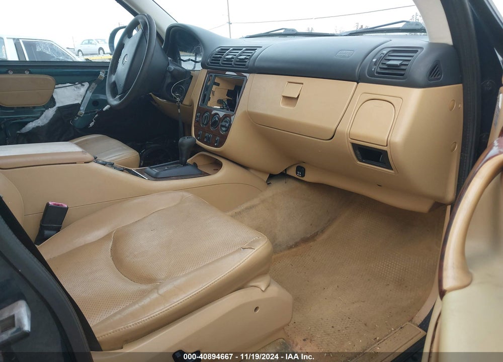 1999 MERCEDES-BENZ ML 320 VIN: 4JGAB54E4XA084051