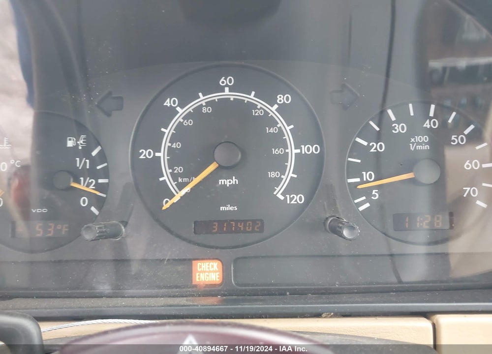 1999 MERCEDES-BENZ ML 320 VIN: 4JGAB54E4XA084051