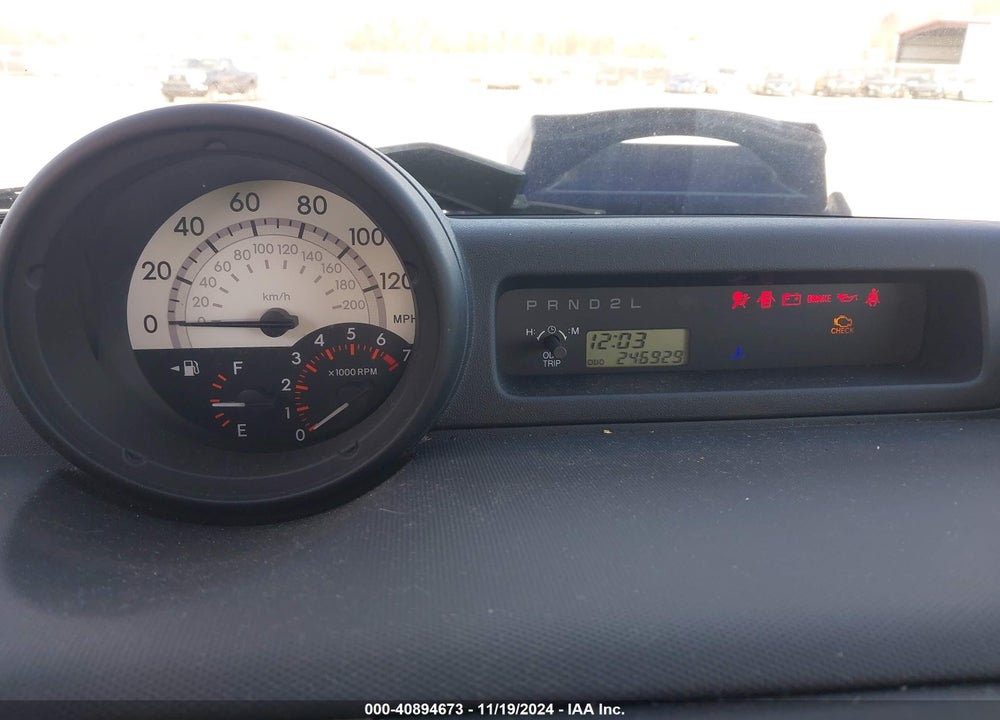 2004 SCION XB VIN: JTLKT324040164943