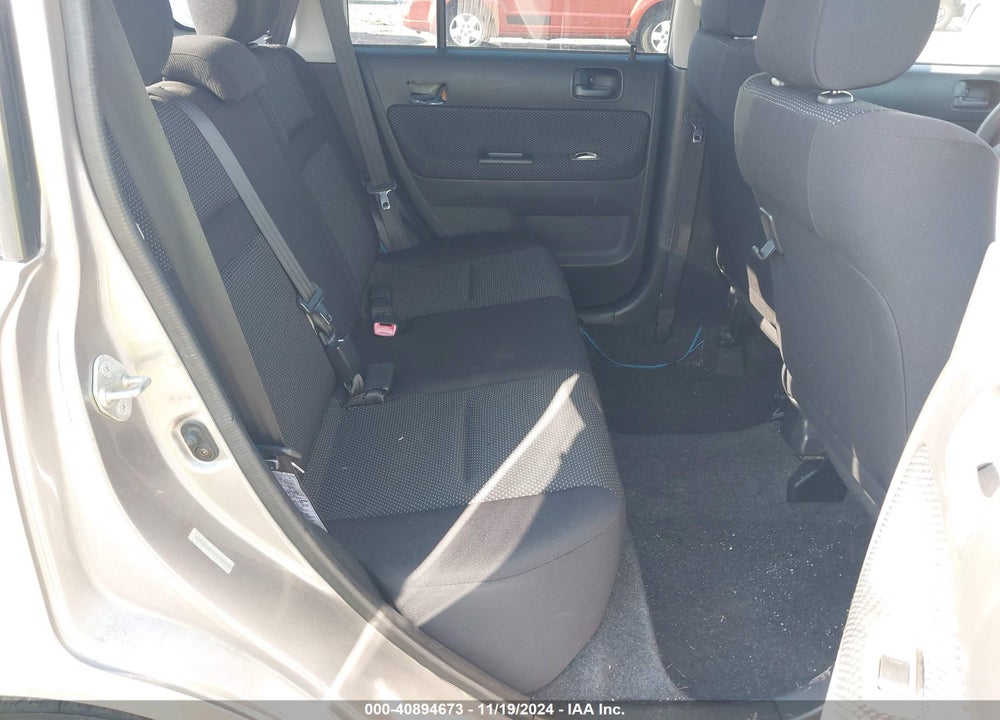2004 SCION XB VIN: JTLKT324040164943