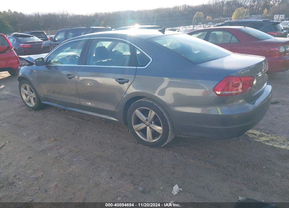 2014 VOLKSWAGEN PASSAT VIN: 1VWAT7A39EC026774