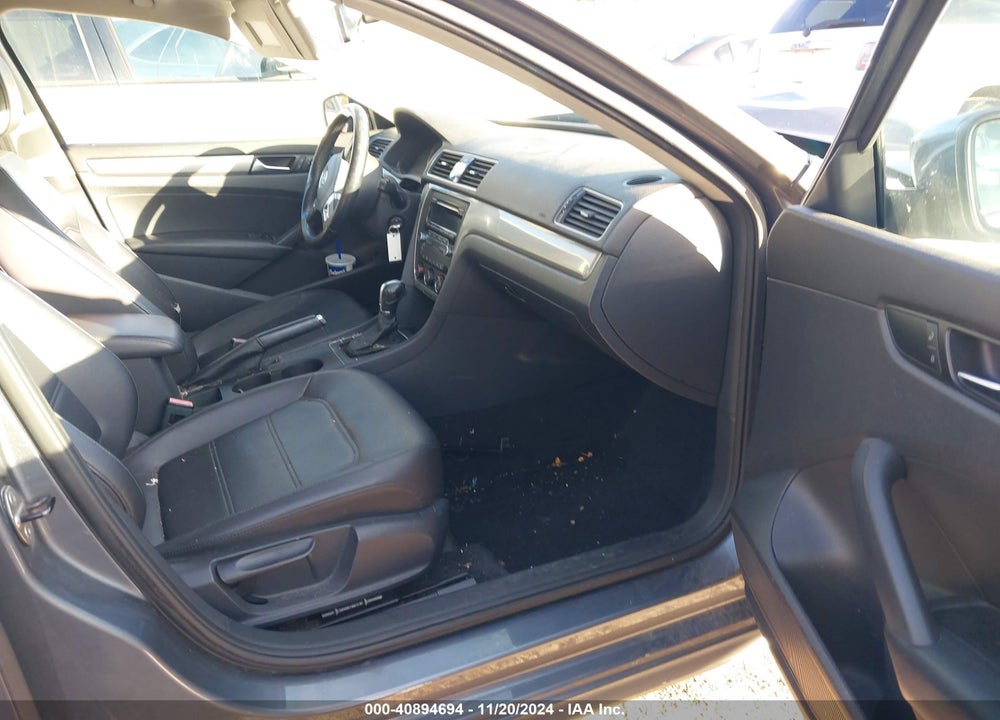 2014 VOLKSWAGEN PASSAT VIN: 1VWAT7A39EC026774
