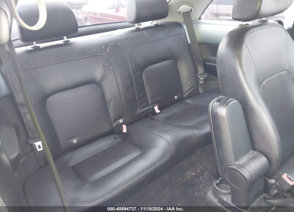 2010 VOLKSWAGEN NEW BEETLE 2.5L FINAL EDITION VIN: 3VWPW3AG0AM015426