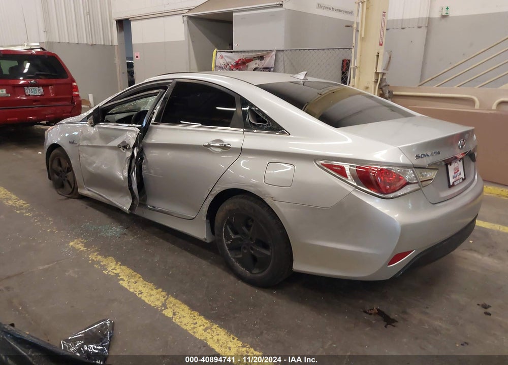 2012 HYUNDAI SONATA HYBRID VIN: KMHEC4A41CA026199