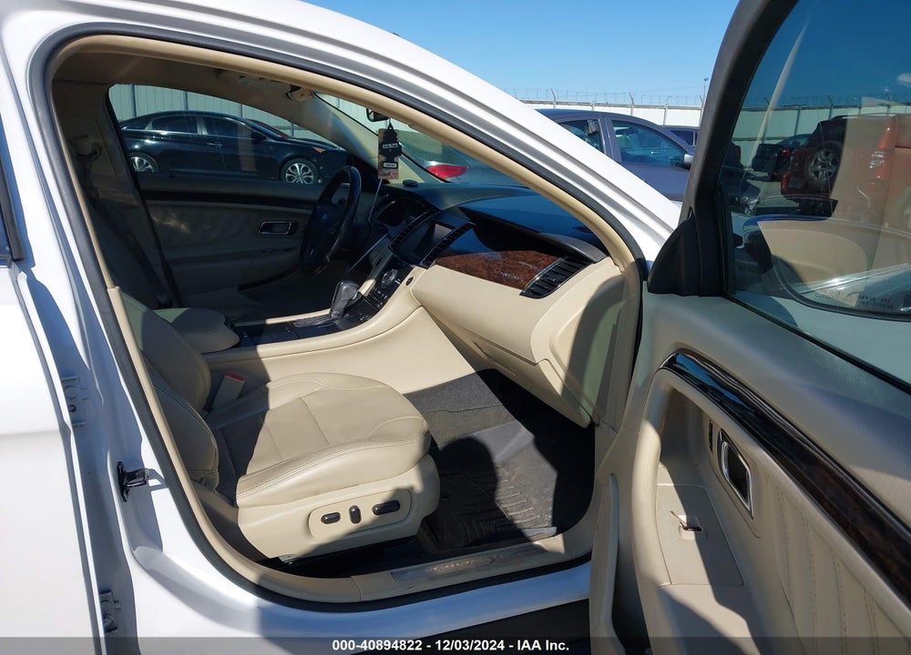 2015 FORD TAURUS LIMITED VIN: 1FAHP2F82FG103739