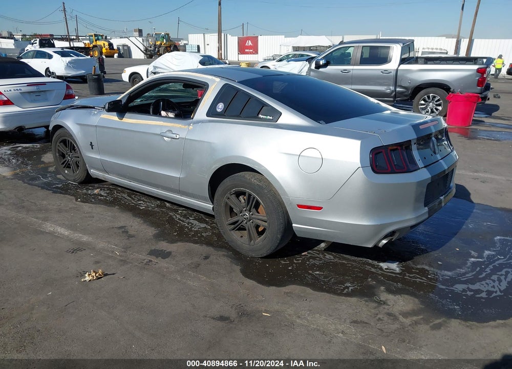 2014 FORD MUSTANG VIN: 1ZVBP8AM1E5240153